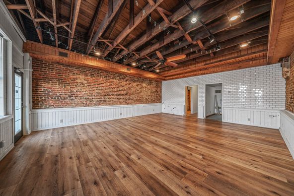 18 N Cedar Ave, Cookeville, TN 38501